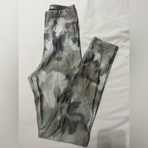 Retro American Apparel Camo Leggings